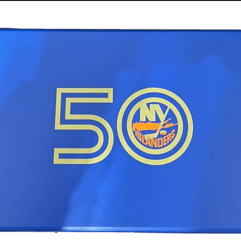 NY Islanders 50th anniversary Commemorative Pin Set with Blue and Orange Box - Picture 6 of 6